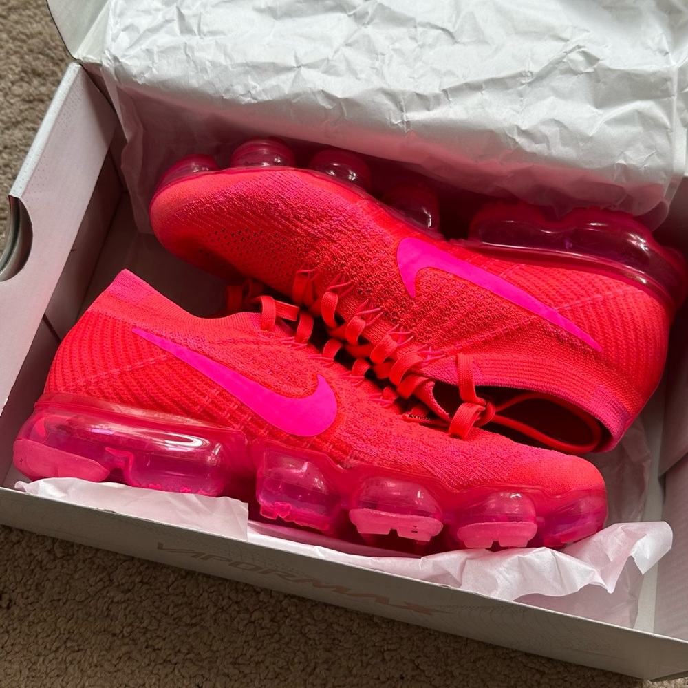 Nike Vapormax in Hyper Punch